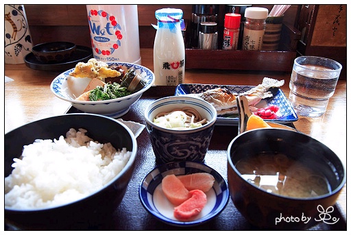 烤岩魚套餐+飛驒牛奶